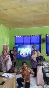 Smp N 2 Batang Hari Mendapat Bantuan Interactive Flat Panel (IFP)