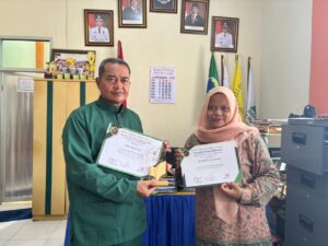 Smp N2 Batang Hari Mendapat Piagam Penghargaan Literasi